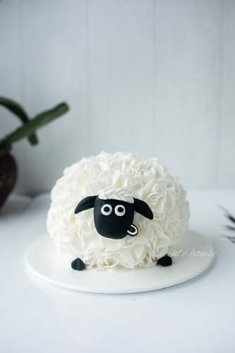 廣西培訓(xùn)蛋糕面包學(xué)習(xí)學(xué)費(fèi)多少錢(qián),學(xué)校地址在哪里?